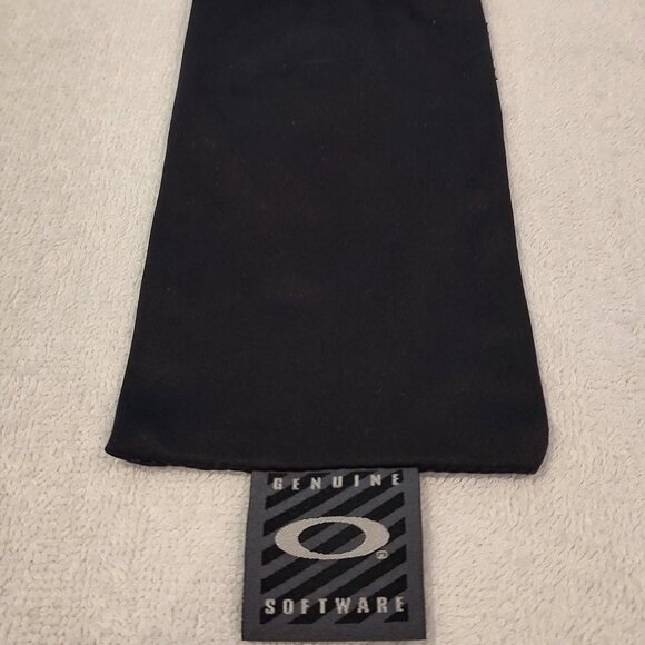 OAKLEY M-Frame Sweep Smoke / Black Iridium Sunglasses with Oakley Case and Pouch - Picture 7 of 15